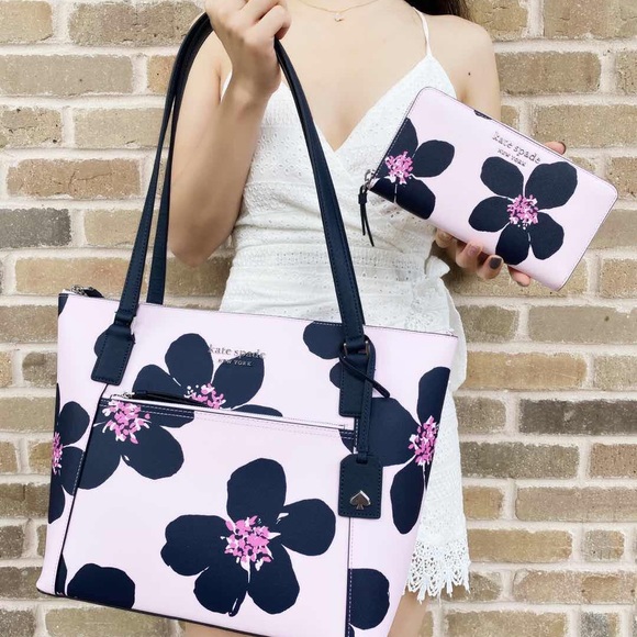 NWT๐๐Kate Spade Grand Flora Pocket Tote & Wallet - Picture 2 of 14
